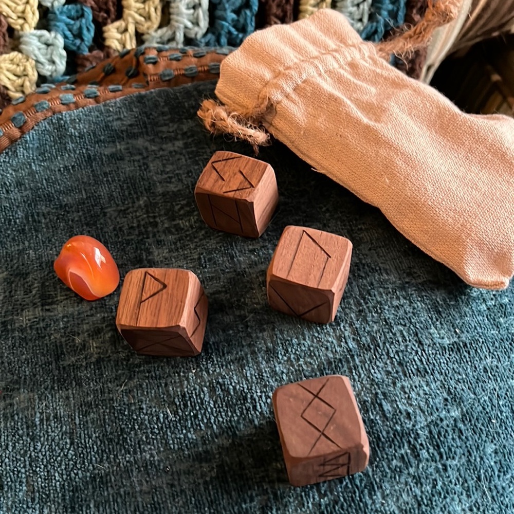 Rune Dice!✨🍄